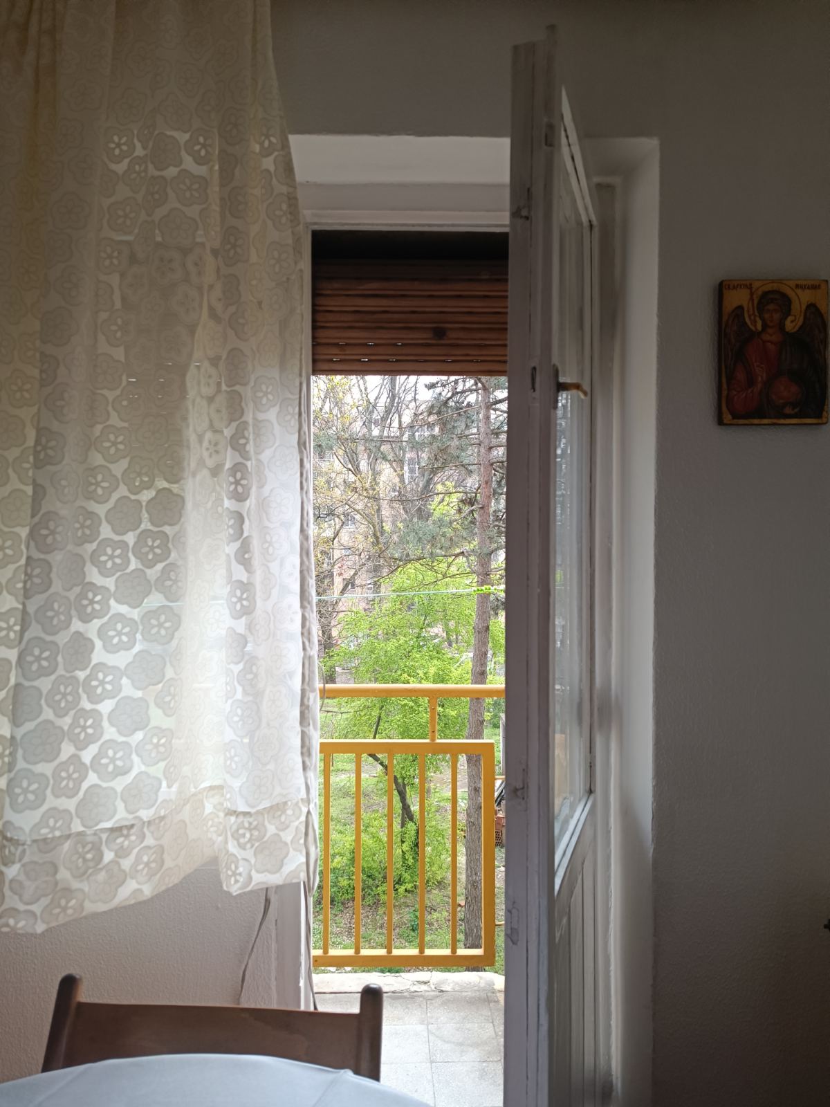 Izdajem renoviran 1.0 stan u Paviljonima, 35 m2